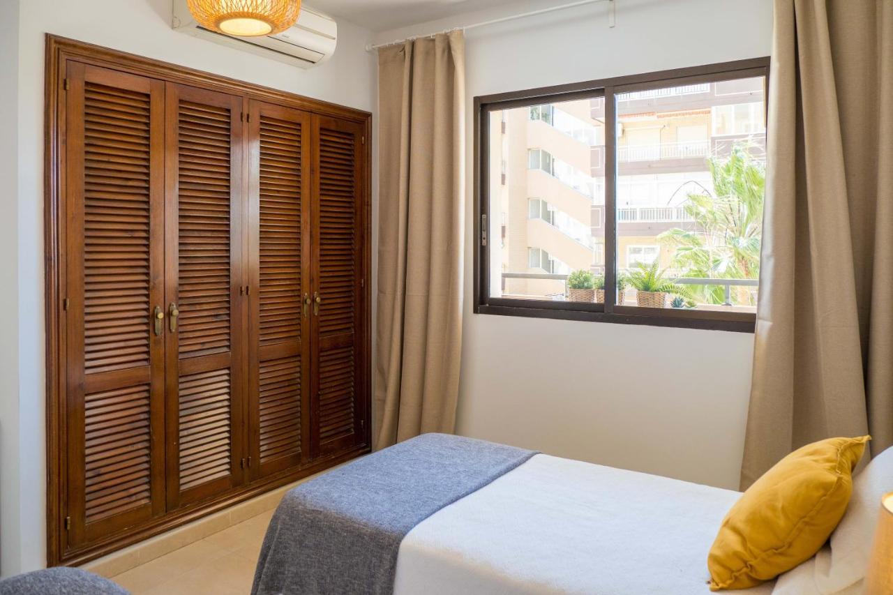 Estupendo Piso En Primera Linea De Playa; Ronda IV Fuengirola Luaran gambar